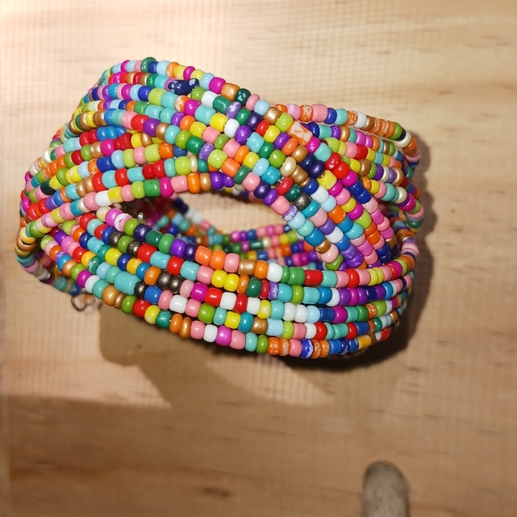 African Beaded Bracelet - Picture 3 of 5